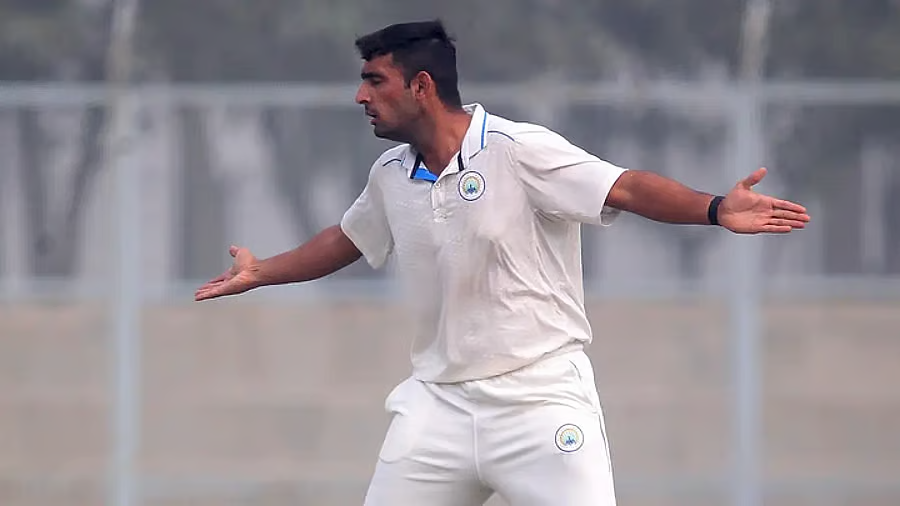 Anshul Kamboj Vs Eng lions