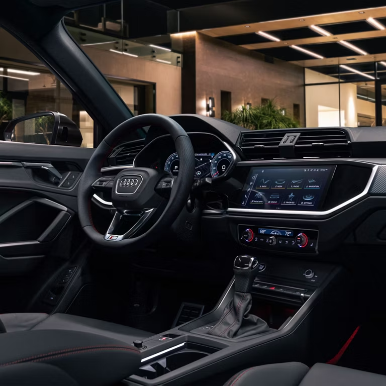 Audi Q3 Sportbac interior