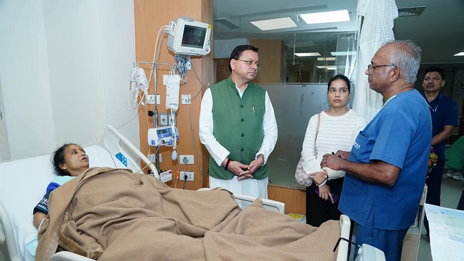मुन्नी देवी शाह से सीएम धामी ने की मुलाक़ात