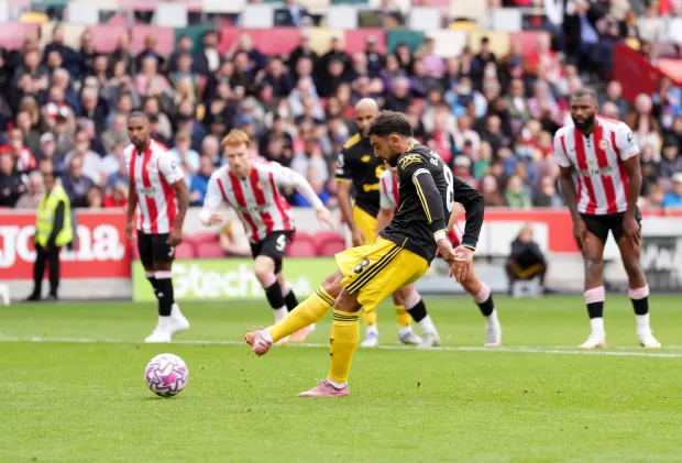 Bruno Fernandes Missed Penalty