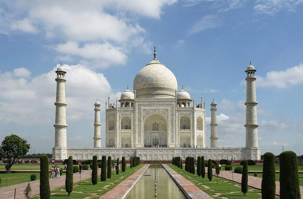 Top 10 Places to Visit in India in 2025 (Amazing + Unexpected Picks) 3 Taj Mahal